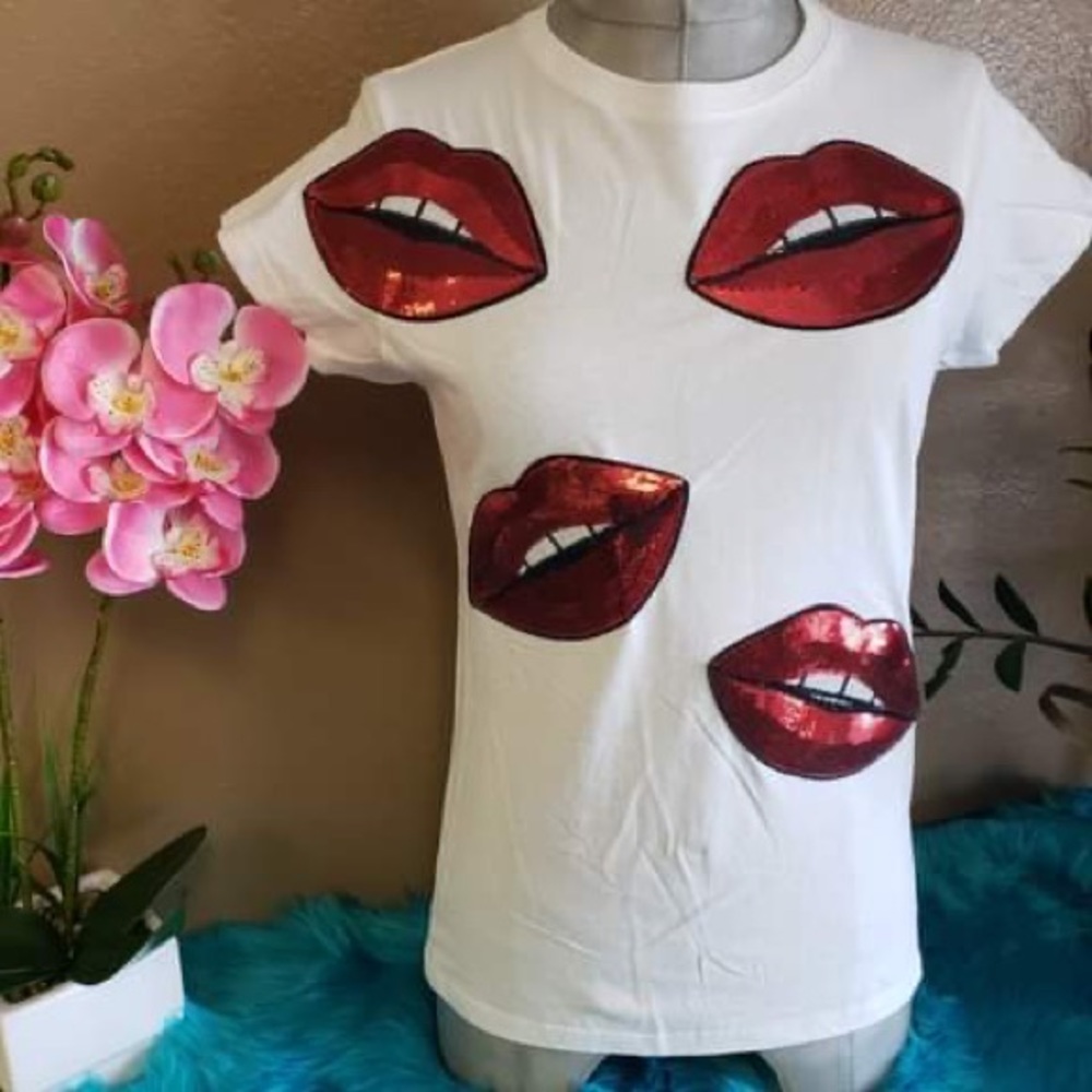 Tops - Picture 2 of 16